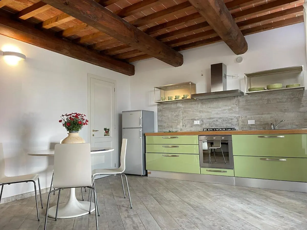 Appartamenti Teresa & Adele, 2 Km Dal Mare, 2 Bagni, Giardino Recintato, Wifi, Posto Auto Cecina  İtalya