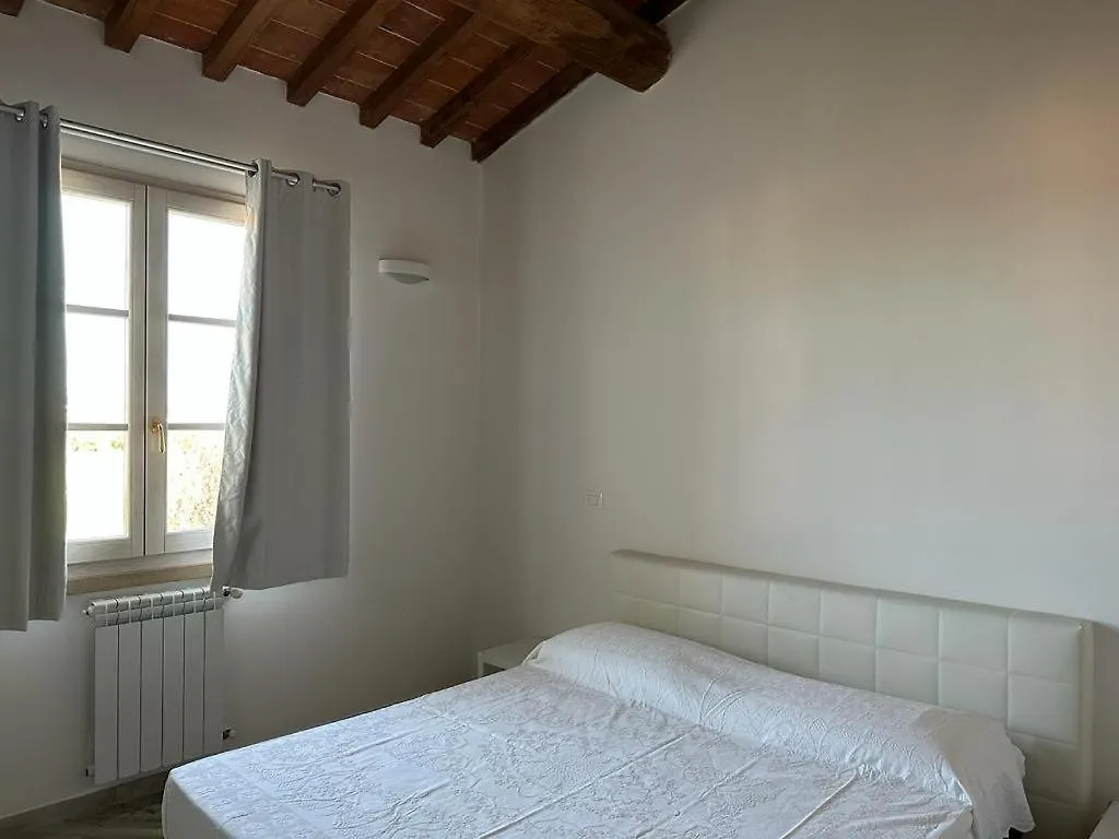 Appartamenti Teresa & Adele, 2 Km Dal Mare, 2 Bagni, Giardino Recintato, Wifi, Posto Auto Cecina  İtalya